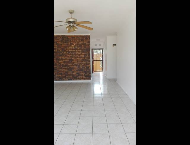 2 BEDROOM APARTMENT RENTED IN WARNER BEACH